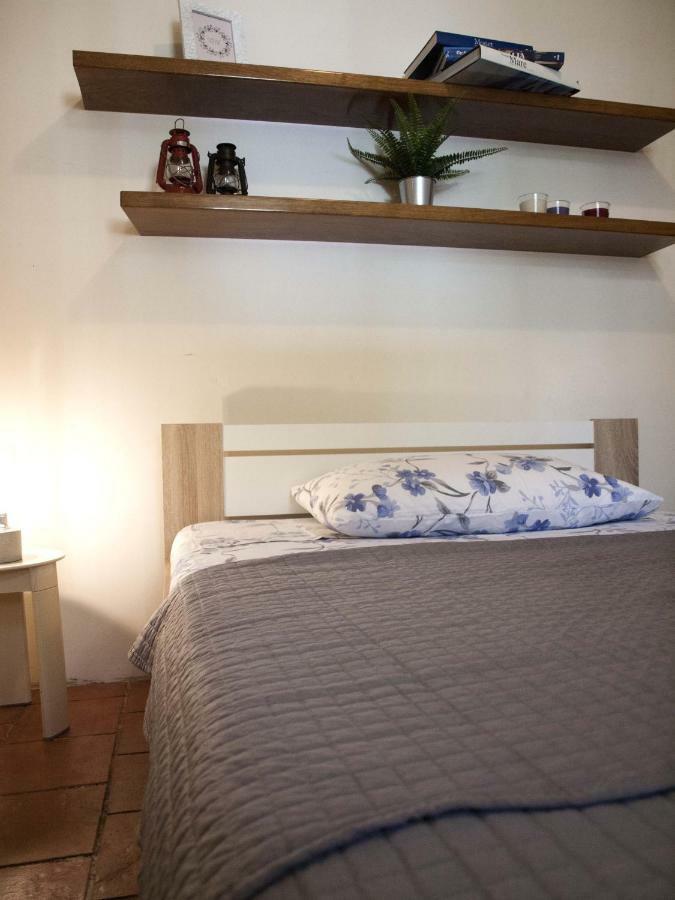 Casa Marina - Appartamento Nel Residence Di Nesso Eksteriør billede